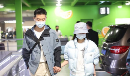 窦骁何超莲吃瓜娱乐圈,娱乐圈瓜田再起波澜